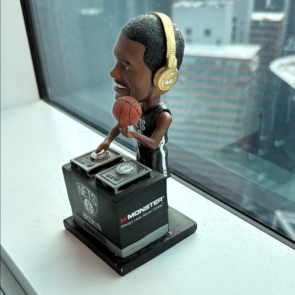 Brooklyn Nets Sean Kilpatrick Bobblehead - Picture 2 of 10